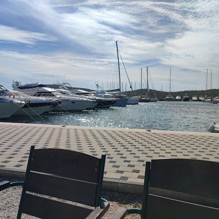 Apartman As Pirovac Kültér fotó