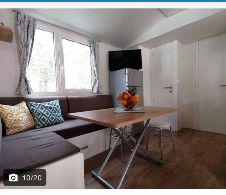 Apartman As Pirovac Kültér fotó
