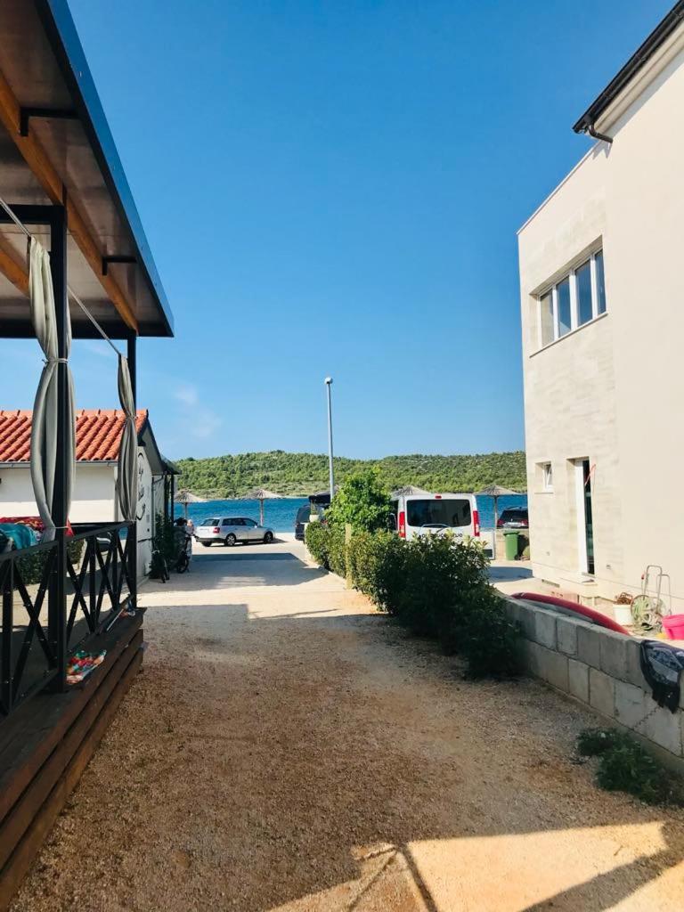 Apartman As Pirovac Kültér fotó